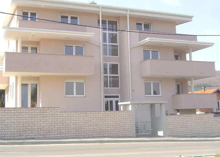 Apartmani Almica